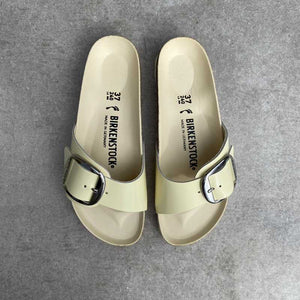 BIRKENSTOCK Madrid Big Buckle High Shine Butter yellow