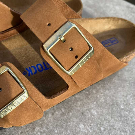 BIRKENSTOCK Arizona. Mink Nubuck Leather Soft Footbed