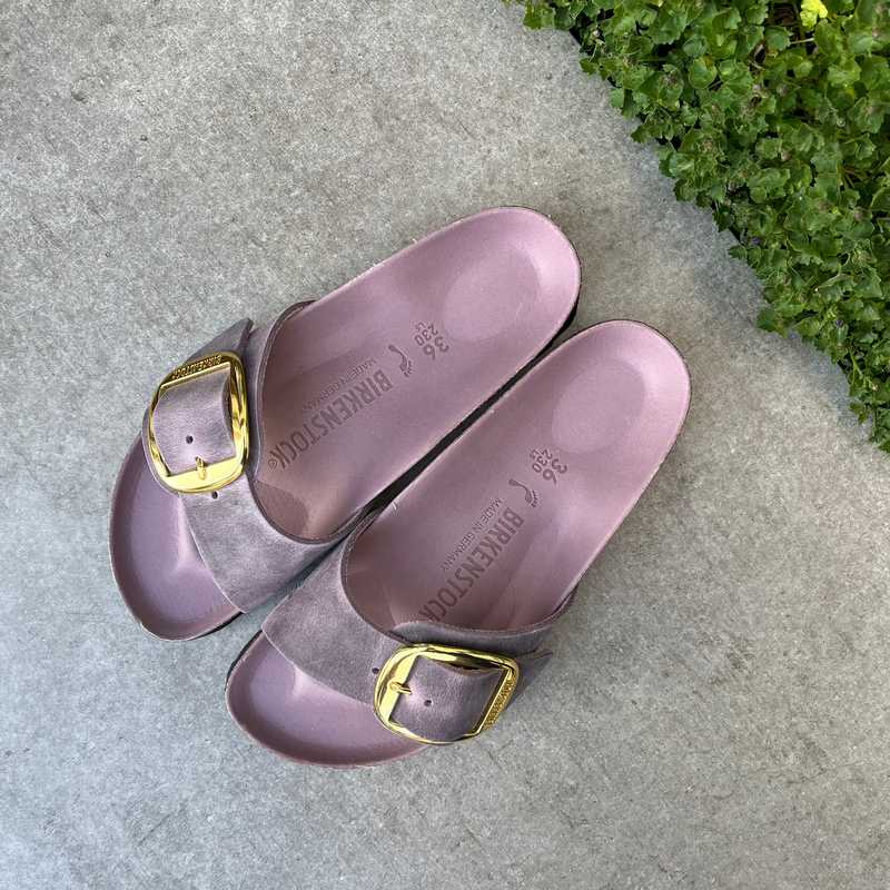 BIRKENSTOCK Madrid Big Buckle Lavender Oiled Leather gold buckle