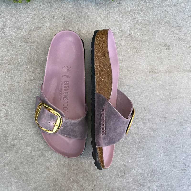 BIRKENSTOCK Madrid Big Buckle Lavender Oiled Leather one strap

