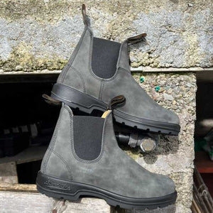 Blundstone 587 Rustic Black Leather - Classics Series slate with black gusset 