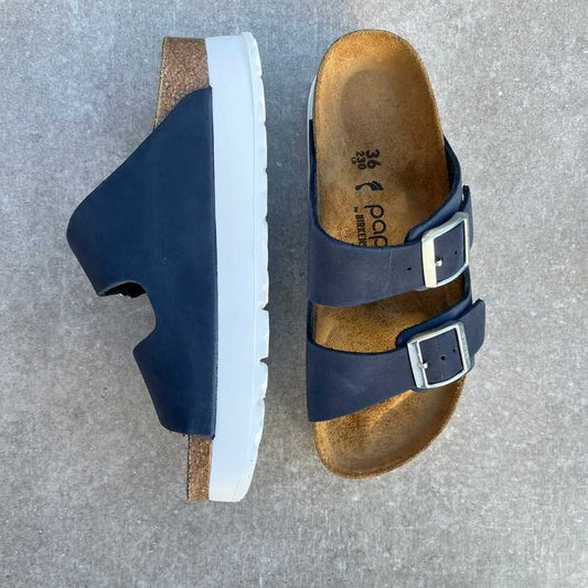 BIRKENSTOCK Arizona New Navy Platform Nubuck - Papillio by Birkenstock