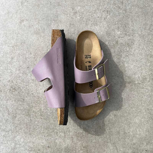BIRKENSTOCK Arizona. Graceful Faded Purple Birko-Flor gold bluckel