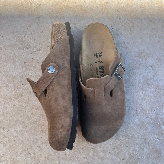 BIRKENSTOCK Boston Dark Tea Suede Leather
