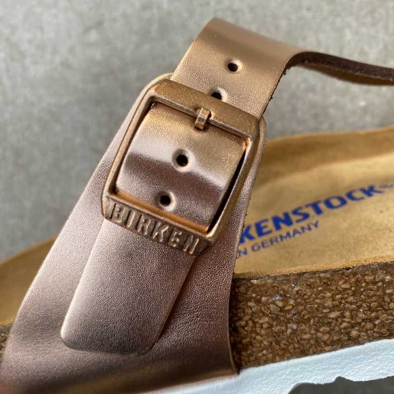 BIRKENSTOCK Gizeh Metallic Copper Birko-flor gold buckle