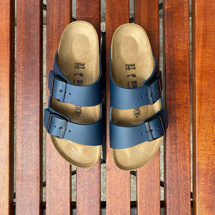 BIRKENSTOCK Arizona. Blue Oiled Leather