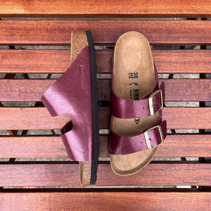 BIRKENSTOCK Arizona. Graceful Berry Crush Birko-Flor Ireland Shimmer