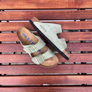 BIRKENSTOCK Arizona. Green Tea Suede Leather Soft Footbed Ireland blue footbed