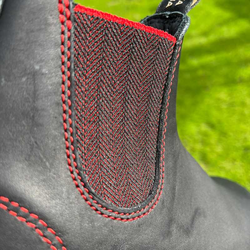 Blundstone 2342 Black Red- Classic Series