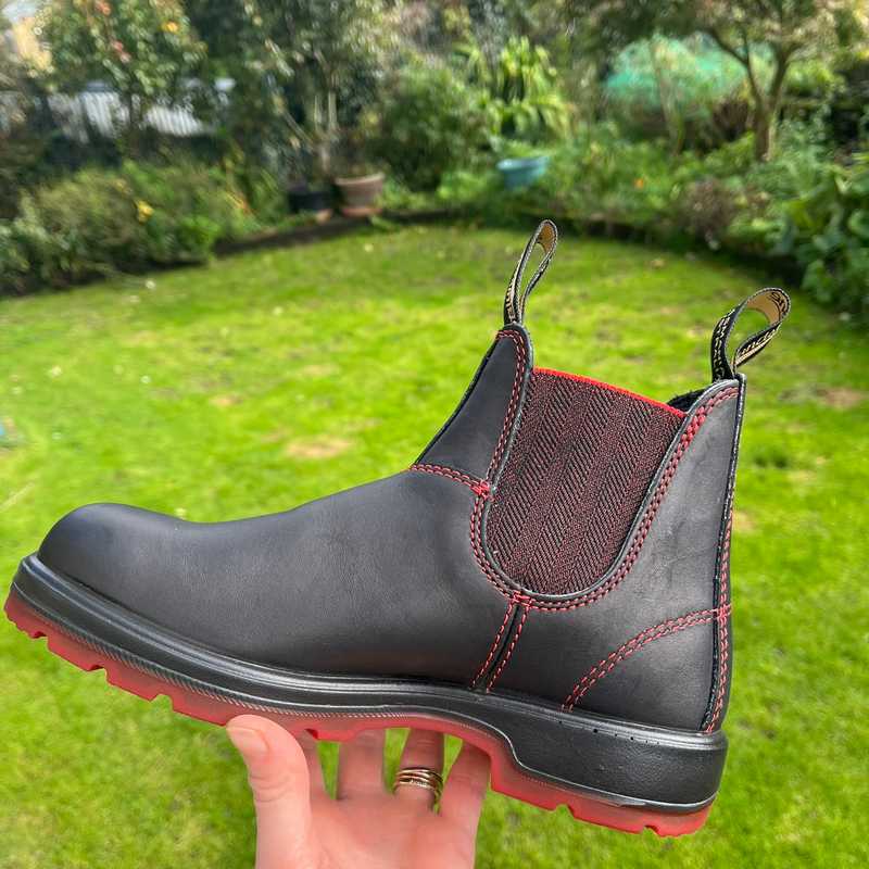 Blundstone 2342 Black Red- Classic Series