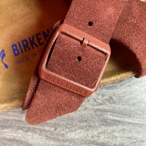BIRKENSTOCK Siena Chocolate Suede Leather Soft Footbed Detail