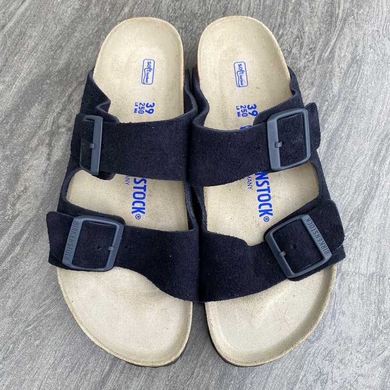 BIRKENSTOCK Arizona. Midnight Suede Leather Soft Footbed