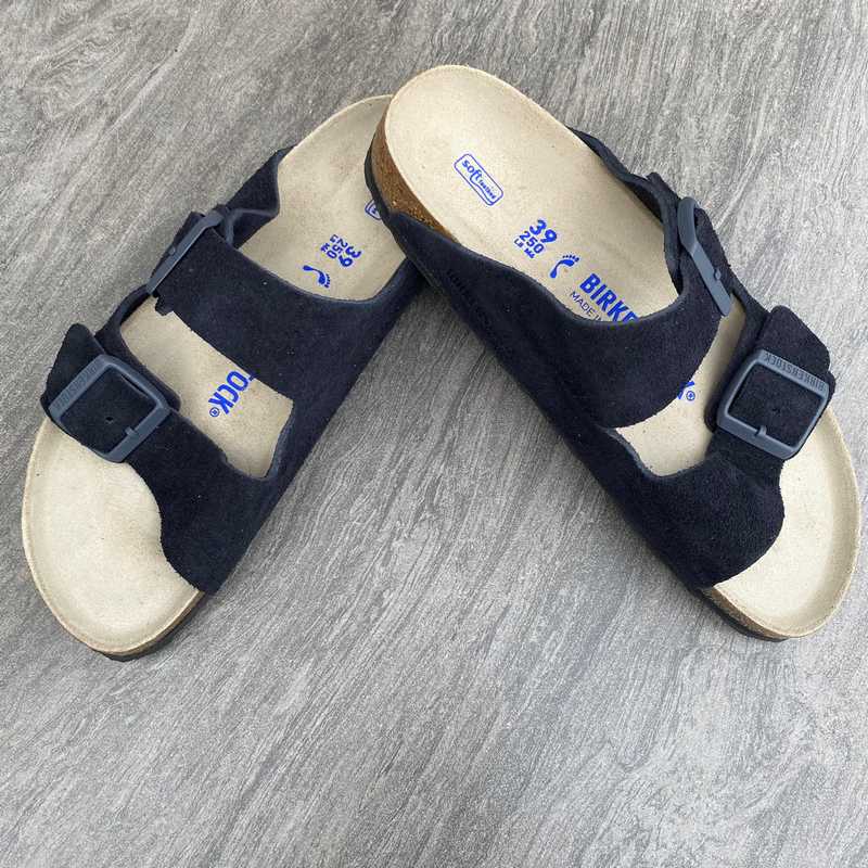 BIRKENSTOCK Arizona. Midnight Suede Leather Soft Footbed