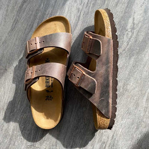 BIRKENSTOCK Arizona Habana Oiled Leather right side and top view