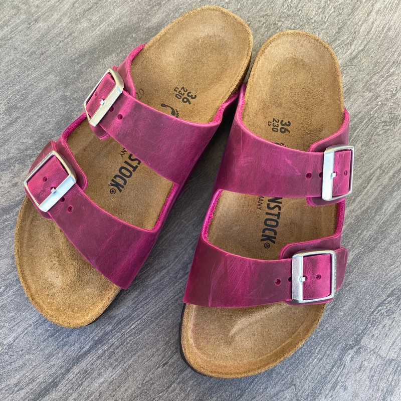 BIRKENSTOCK Arizona Festival Fuchsia Oiled Leather split